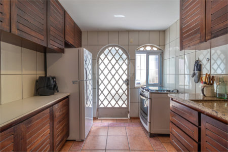 Casa de Vila à venda com 4 quartos, sendo 2 suítes, em Alto da Boa Vista, São Paulo, SP
