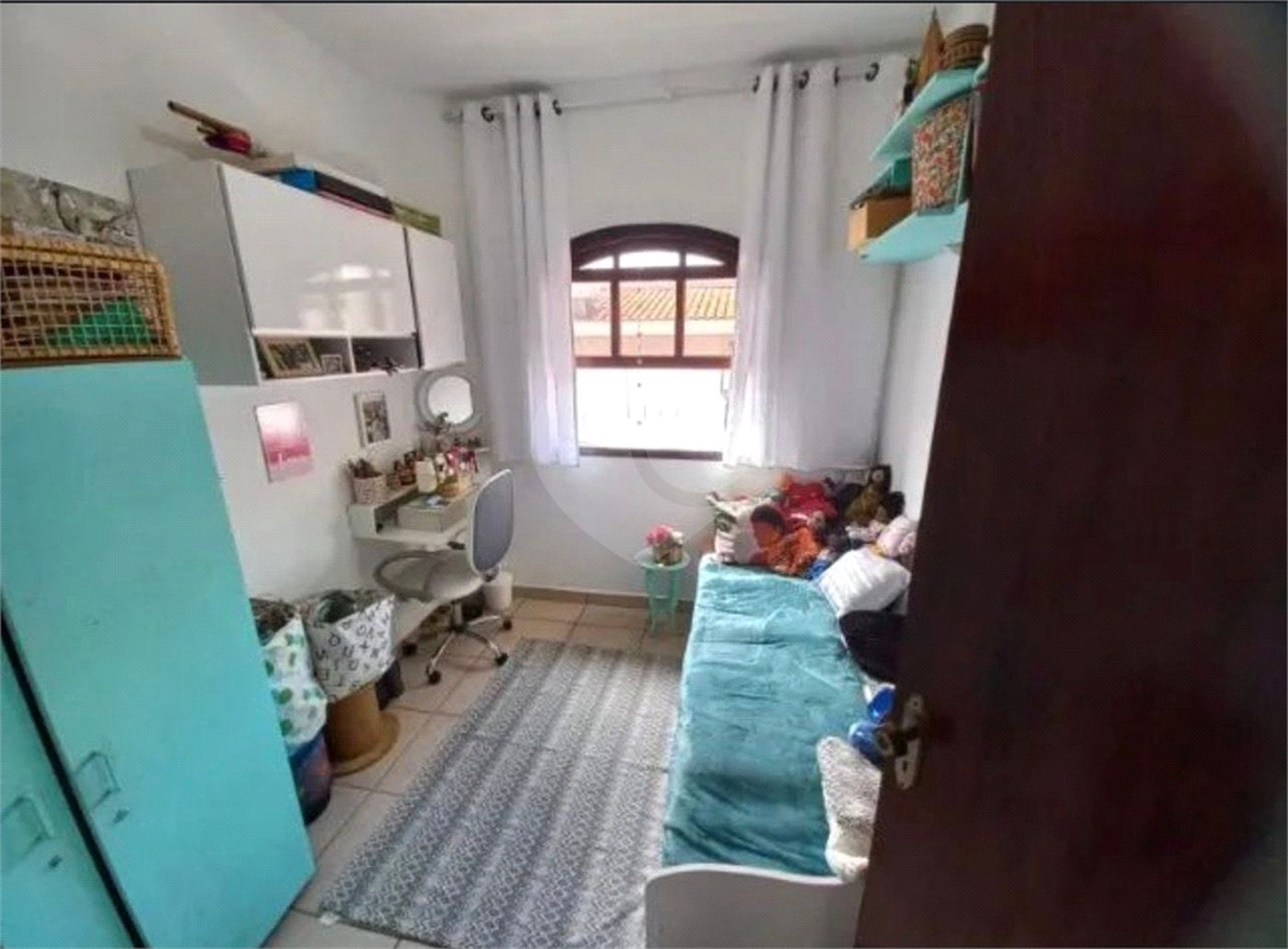 Sobrado à venda com 4 quartos, sendo 1 suíte, em Santo Antônio, Osasco, SP