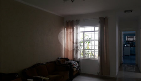 Casa à venda com 4 quartos, sendo 2 suítes,  em Santana, São Paulo, SP