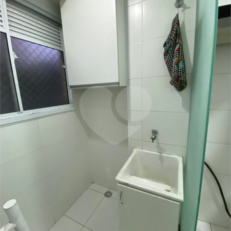 Apartamento à venda com 2 quartos em Vila Zat, São Paulo, SP