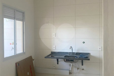 Apartamento à venda com 2 quartos, sendo 1 suíte, em Jardim Santo Antônio, Valinhos, SP