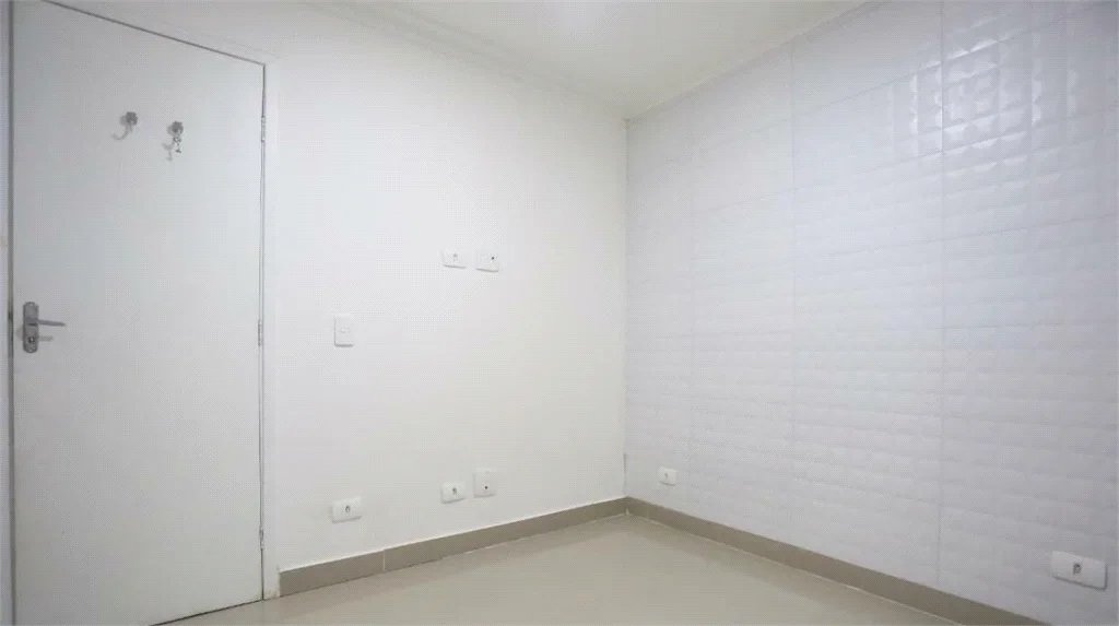 Casa à venda com 3 quartos, sendo 1 suíte, em Jardim Bonfiglioli, São Paulo, SP