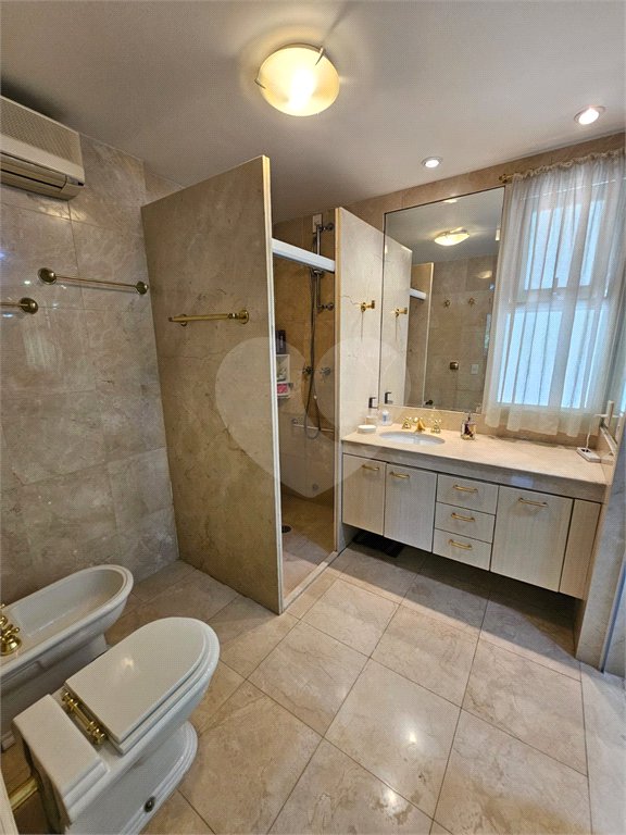 Casa à venda com 3 quartos, sendo 2 suítes,  no condomínio La Vilette, São Paulo - SP