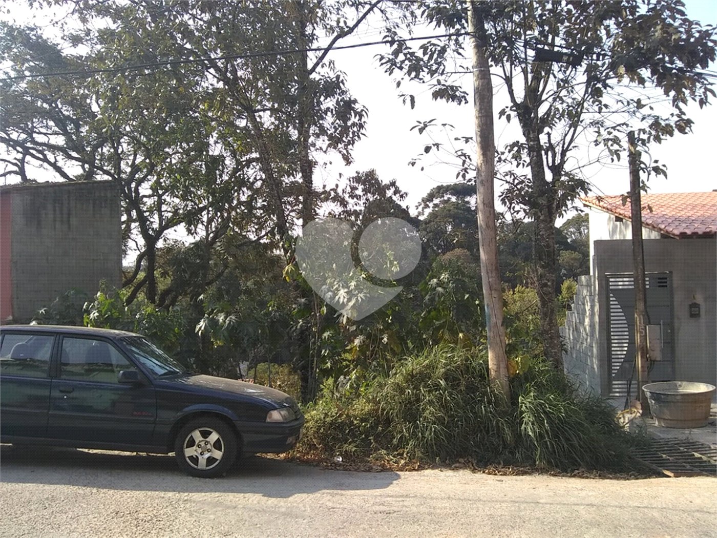 Casa à venda com 3 quartos, sendo 2 suítes, no condomínio Alpes da Cantareira, Mairiporã - SP