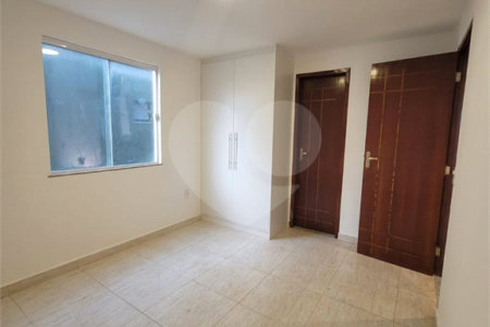 Apartamento para alugar com 2 quartos em Miguel Couto, Cabo Frio, RJ