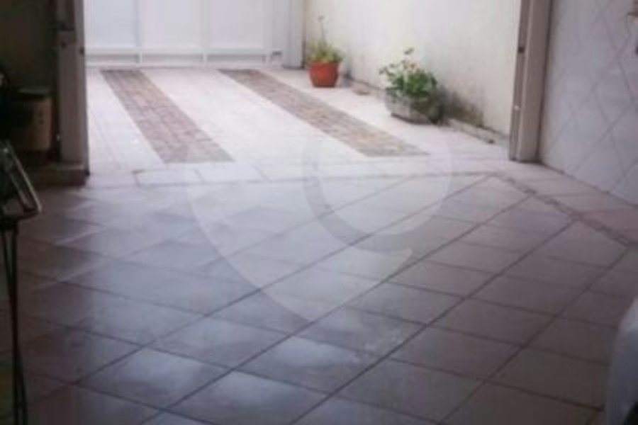 Sobrado à venda com 3 quartos, sendo 2 suítes, em Horto, São Paulo, SP