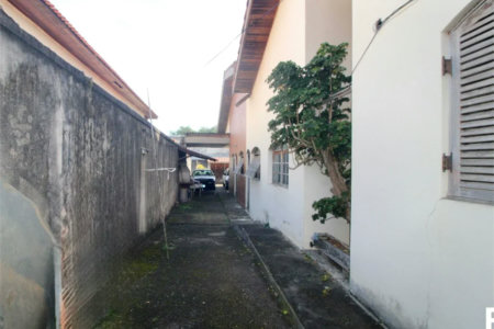 Casa à venda com 4 quartos, sendo 2 suítes, em Jardim Santa Helena, São Paulo, SP