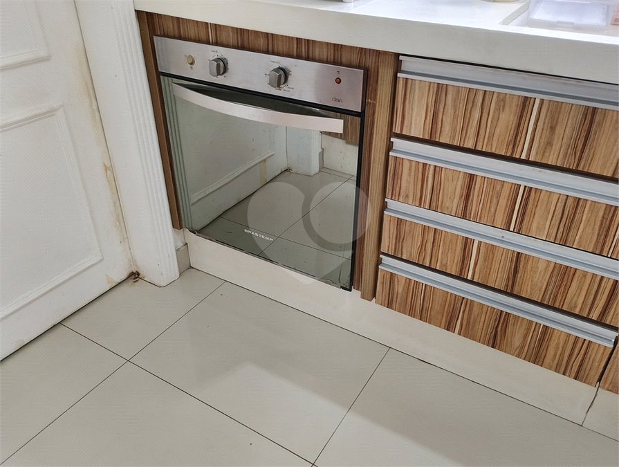 Apartamento à venda ou para alugar com 3 quartos, sendo 1 suíte,  em Real Parque, São Paulo, SP