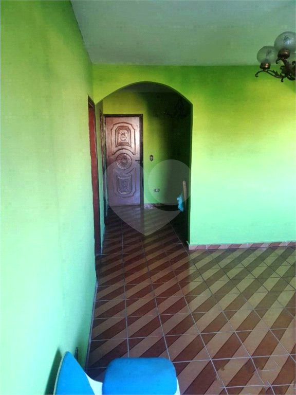Casa de Vila à venda com 3 quartos em Jardim São Roque, São Paulo, SP