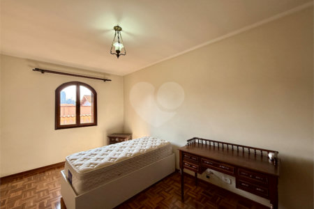 Casa à venda com 3 quartos, sendo 1 suíte,  em Vila Cruzeiro, São Paulo, SP