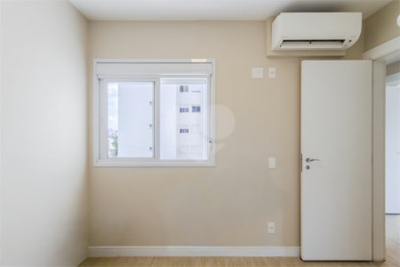 Apartamento à venda com 3 quartos, sendo 1 suíte,  em Jardim Vazani, São Paulo, SP