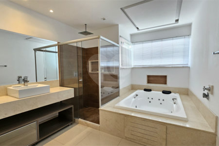 Casa à venda com 3 suítes no condomínio Golden Village., Rio de Janeiro - RJ