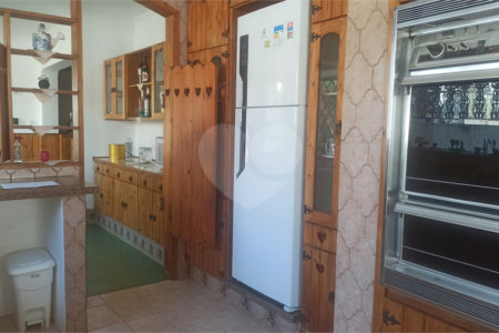 Casa à venda com 4 quartos, sendo 3 suítes, em Jardim Itaperi, Atibaia, SP