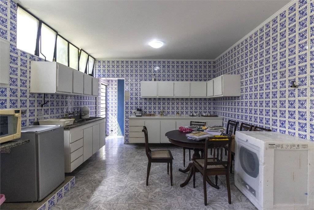 Sobrado à venda com 4 quartos, sendo 2 suítes, em Vila Morumbi, São Paulo, SP