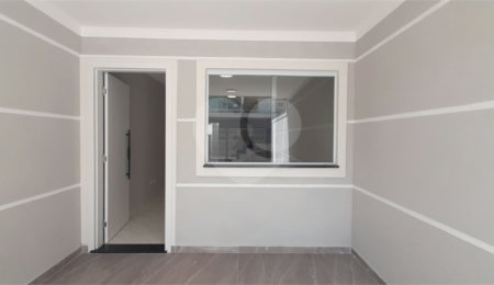 Sobrado à venda com 3 quartos, sendo 1 suíte,  em Vila Medeiros, São Paulo, SP