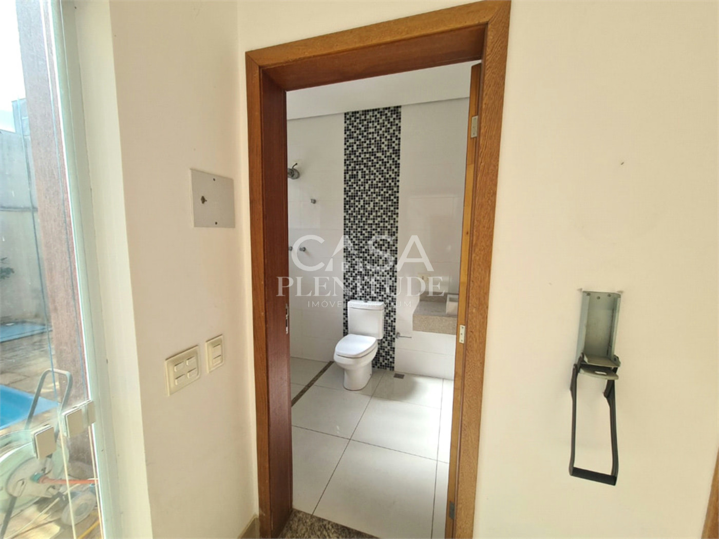 Casa em condomínio à venda com 3 suítes, em Iporanga, Sorocaba, SP