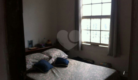 Casa à venda com 2 quartos, sendo 1 suíte,  em Barra Funda, São Paulo, SP