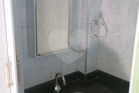 Sobrado à venda com 5 quartos em Vila Arriete, São Paulo, SP