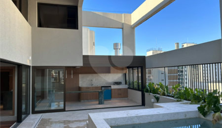 Cobertura à venda com 3 suítes em Vila Nova Conceição, São Paulo, SP