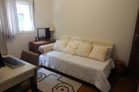 Casa Térrea à venda com 3 suítes em Jardim Prudência, São Paulo, SP