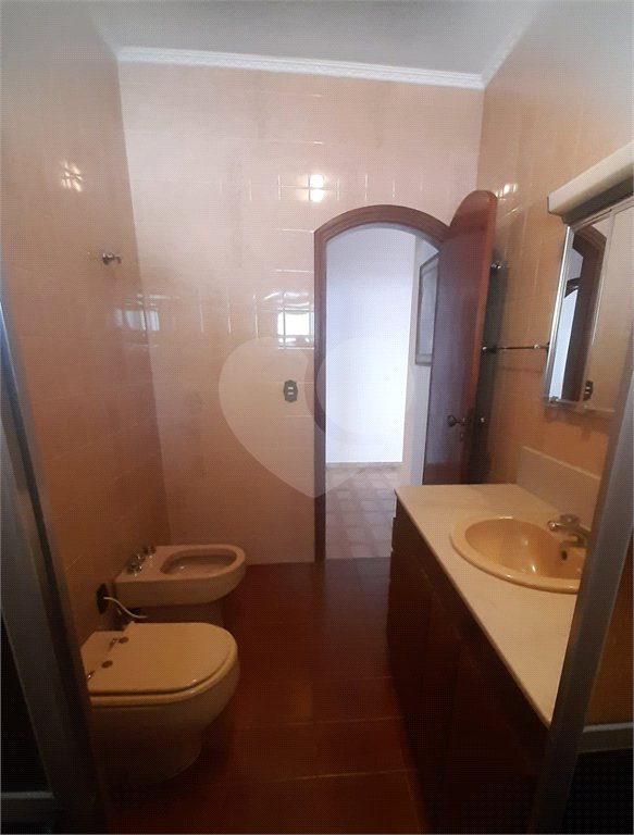 Casa à venda com 3 quartos, sendo 1 suíte, no Centro, Vinhedo, SP