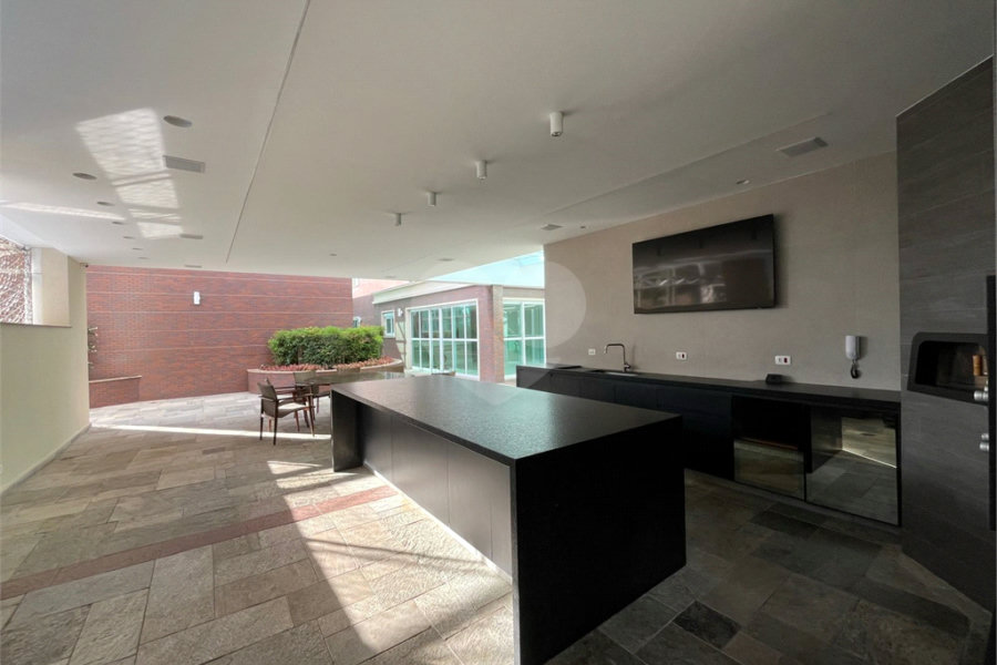 Apartamento à venda com 3 suítes em Santa Teresinha, São Paulo, SP