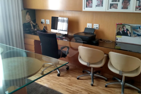 Apartamento à venda com 4 suítes em Jardim Marajoara, São Paulo, SP
