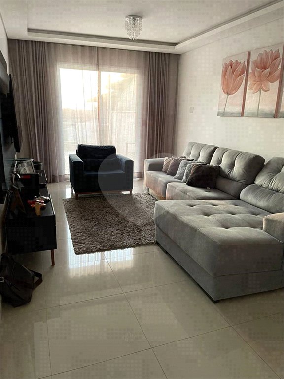 Casa à venda com 3 suítes no condomínio Residencial Rubi, Mogi das Cruzes - SP