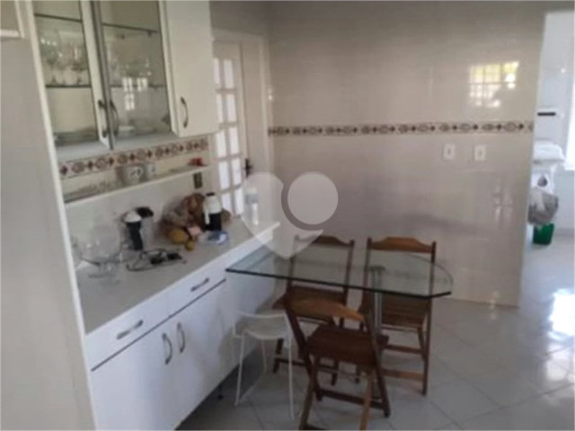Casa à venda com 4 suítes no condomínio Suíça da Cantareira, Mairiporã - SP