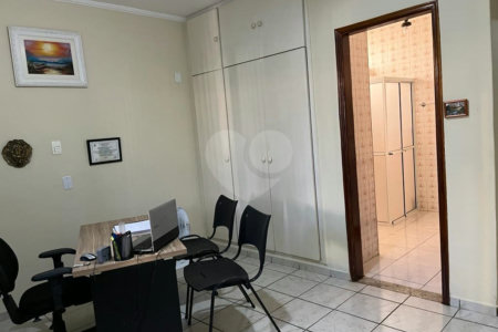 Casa à venda com 3 quartos, sendo 1 suíte, em Vila Todos Os Santos, Indaiatuba, SP
