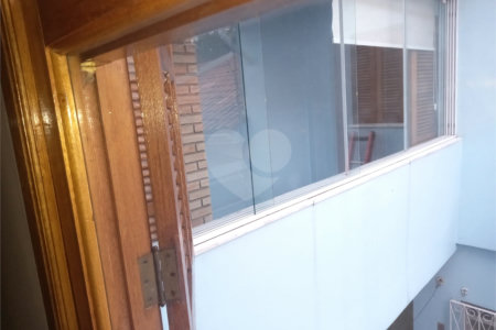 Sobrado à venda com 4 quartos, sendo 2 suítes, em Vila Hamburguesa, São Paulo, SP