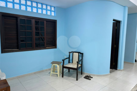 Casa à venda com 3 quartos, sendo 1 suíte, em Chácara Primavera, Suzano, SP