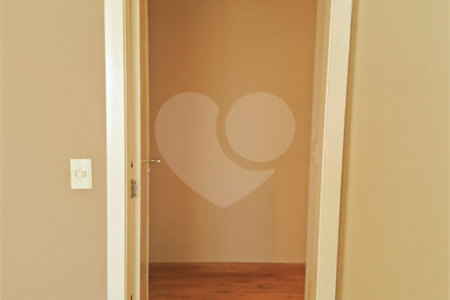 Apartamento à venda com 4 quartos, sendo 2 suítes,  em Vila Sfeir, Indaiatuba, SP
