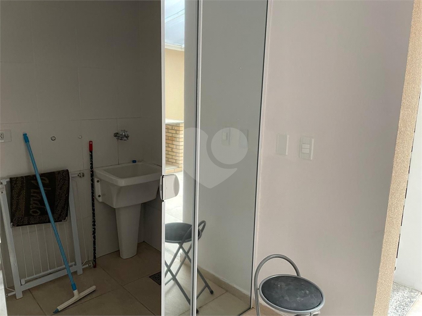 Casa à venda com 2 quartos, sendo 1 suíte, no condomínio Firenze, Sorocaba - SP