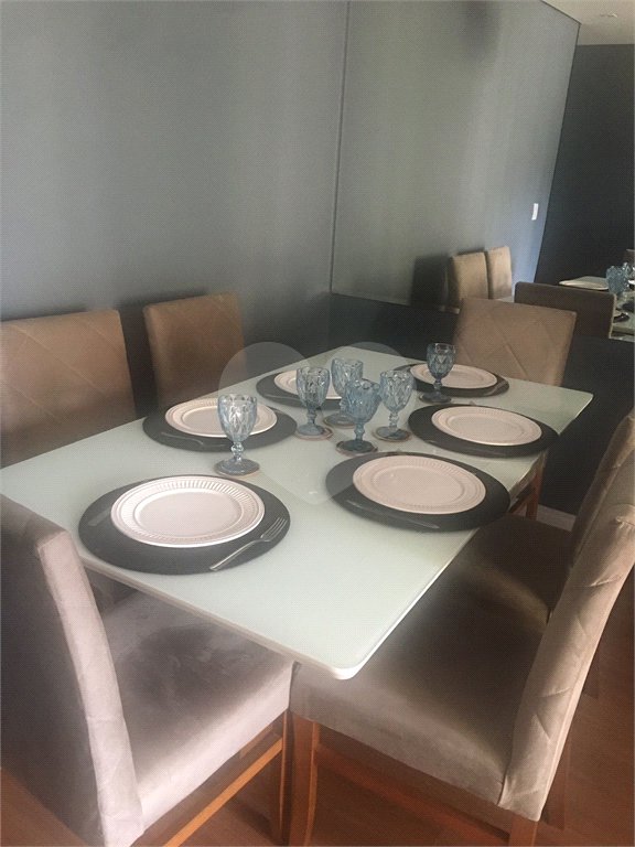 Apartamento à venda com 3 quartos em Vila dos Remédios, São Paulo, SP