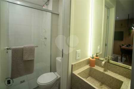 Casa à venda com 1 suíte no condomínio Yn, São Paulo - SP