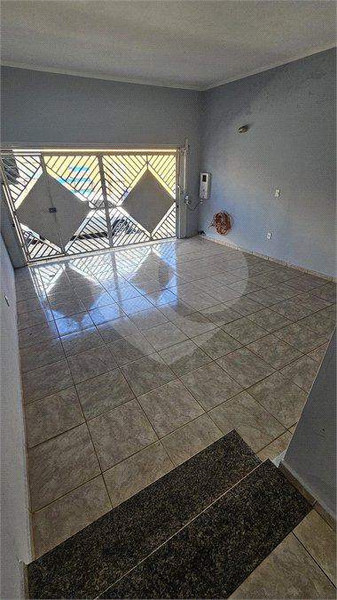 Sobrado para alugar com 3 quartos, sendo 1 suíte, em Jardim do Valle II, Indaiatuba, SP