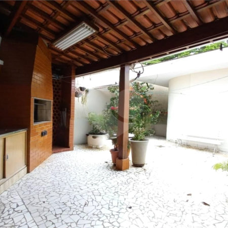 Casa à venda com 3 quartos, sendo 1 suíte, em Jardim Colombo, São Paulo, SP