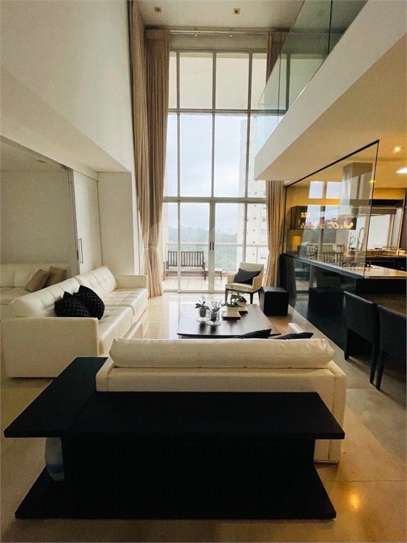 Apartamento à venda ou para alugar com 2 quartos, sendo 1 suíte, em Parque do Morumbi, São Paulo, SP