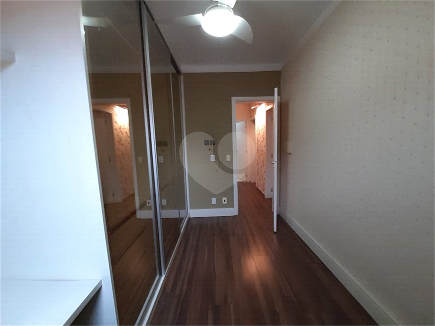 Casa à venda com 3 quartos, sendo 1 suíte, no condomínio Reserva Elton Ville., Sorocaba - SP
