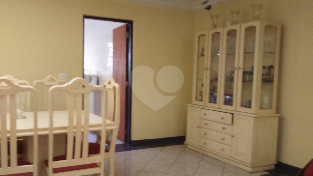 Sobrado à venda com 4 quartos, sendo 3 suítes, em Vila Maria Alta, São Paulo, SP