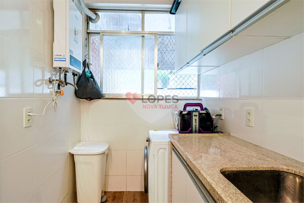 Apartamento à venda com 3 quartos, sendo 1 suíte,  em Lagoa, Rio de Janeiro, RJ