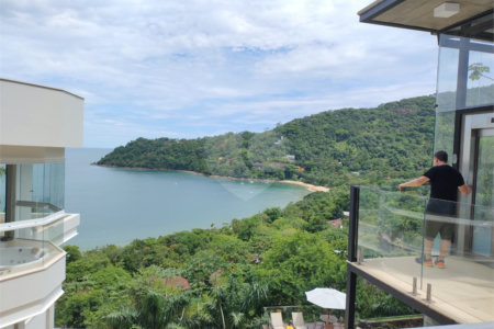 Casa à venda com 4 suítes em Praia Vermelha, Ubatuba, SP