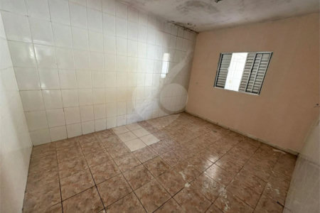 Casa à venda com 4 quartos em Jardim Casa Branca, Suzano, SP