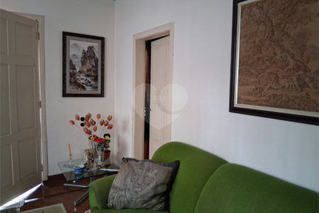 Casa à venda com 3 quartos, sendo 1 suíte, em Vila Vitório Mazzei, São Paulo, SP