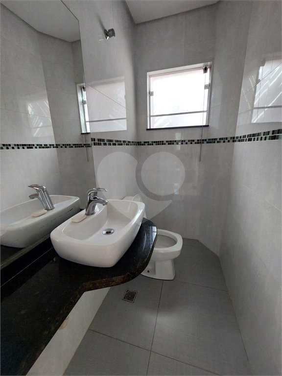 Casa à venda com 3 quartos, sendo 1 suíte, no condomínio Village Saint Clair, Sorocaba - SP