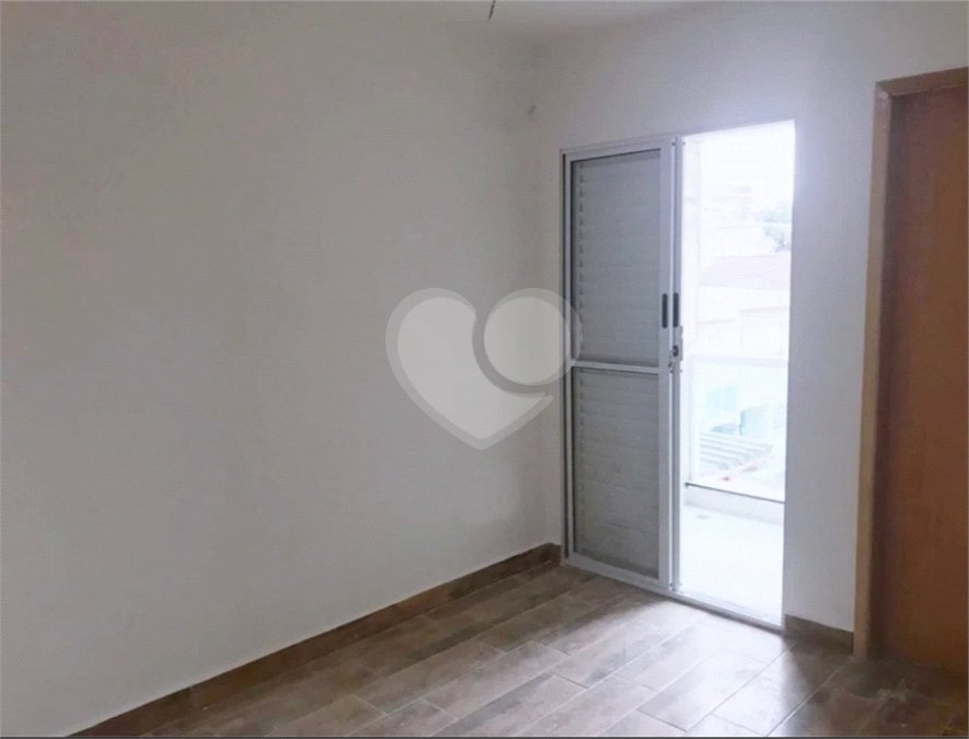 Casa à venda ou para alugar com 2 suítes no condomínio Residence Adelina, São Paulo - SP