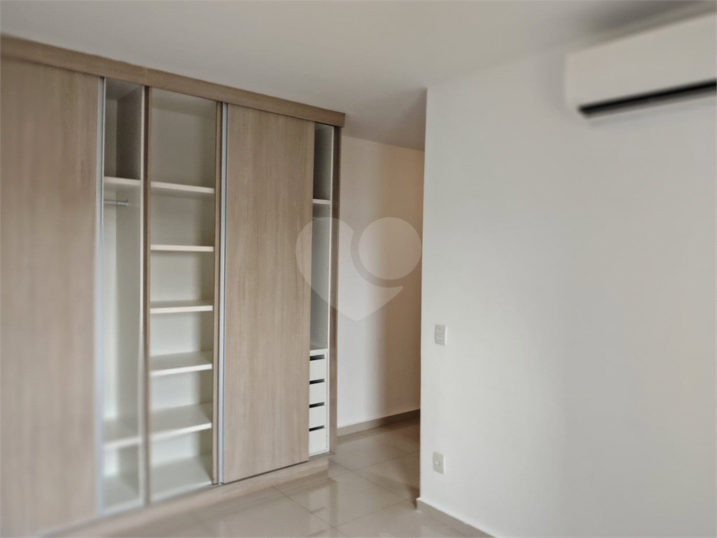 Apartamento para alugar com 3 suítes em Condomínio Itamaraty, Ribeirão Preto, SP