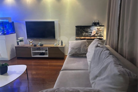 Apartamento à venda com 4 quartos, sendo 3 suítes,  em Interlagos, São Paulo, SP