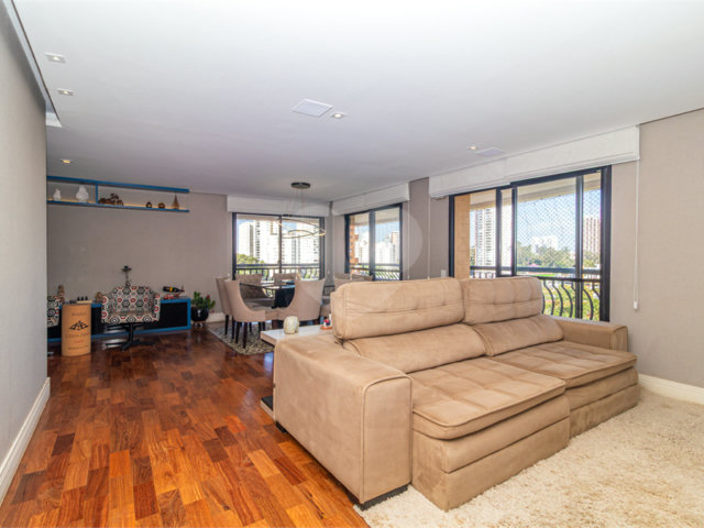 Apartamento à venda com 3 suítes em Alto da Boa Vista, São Paulo, SP
